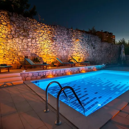 California 2 * Dubrovnik